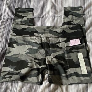NWT camo leggings
